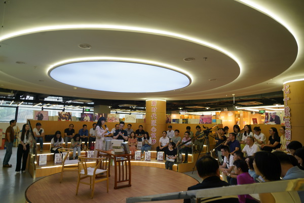 《新中國70年中短篇小說精選》新書發布會舉行