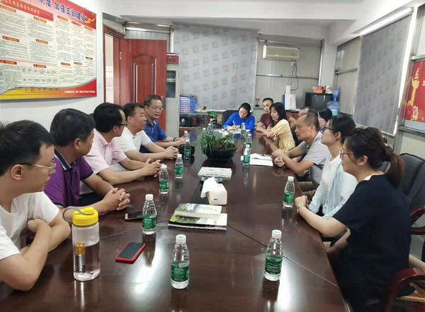 何強赴寧德、龍巖、泉州轄區相關分公司調研