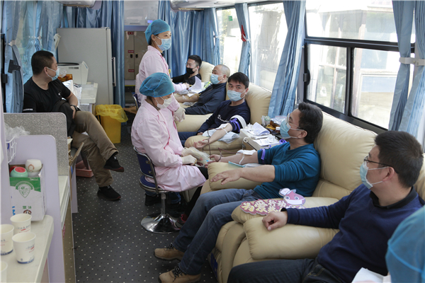 “熱血抗疫，奉獻愛心”——福建教育出版社黨總支組織2020年無償獻血活動