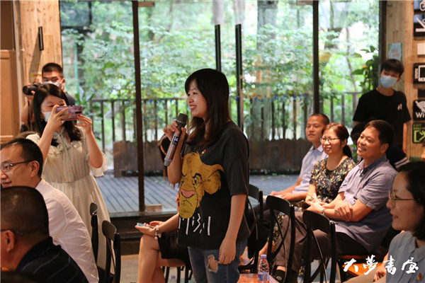 品廉政詩詞 弘清風正氣一一海峽出版發行集團積極組織創新開展廉政文化教育