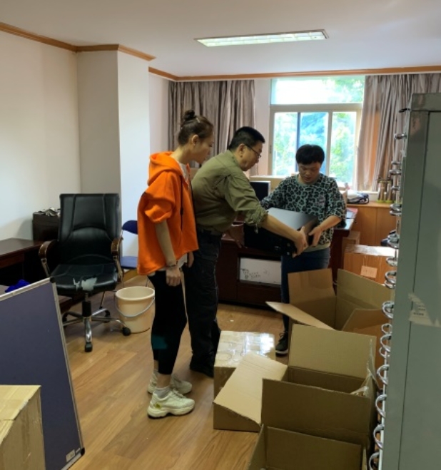 海峽出版發行集團舉行總部喬遷揭牌儀式