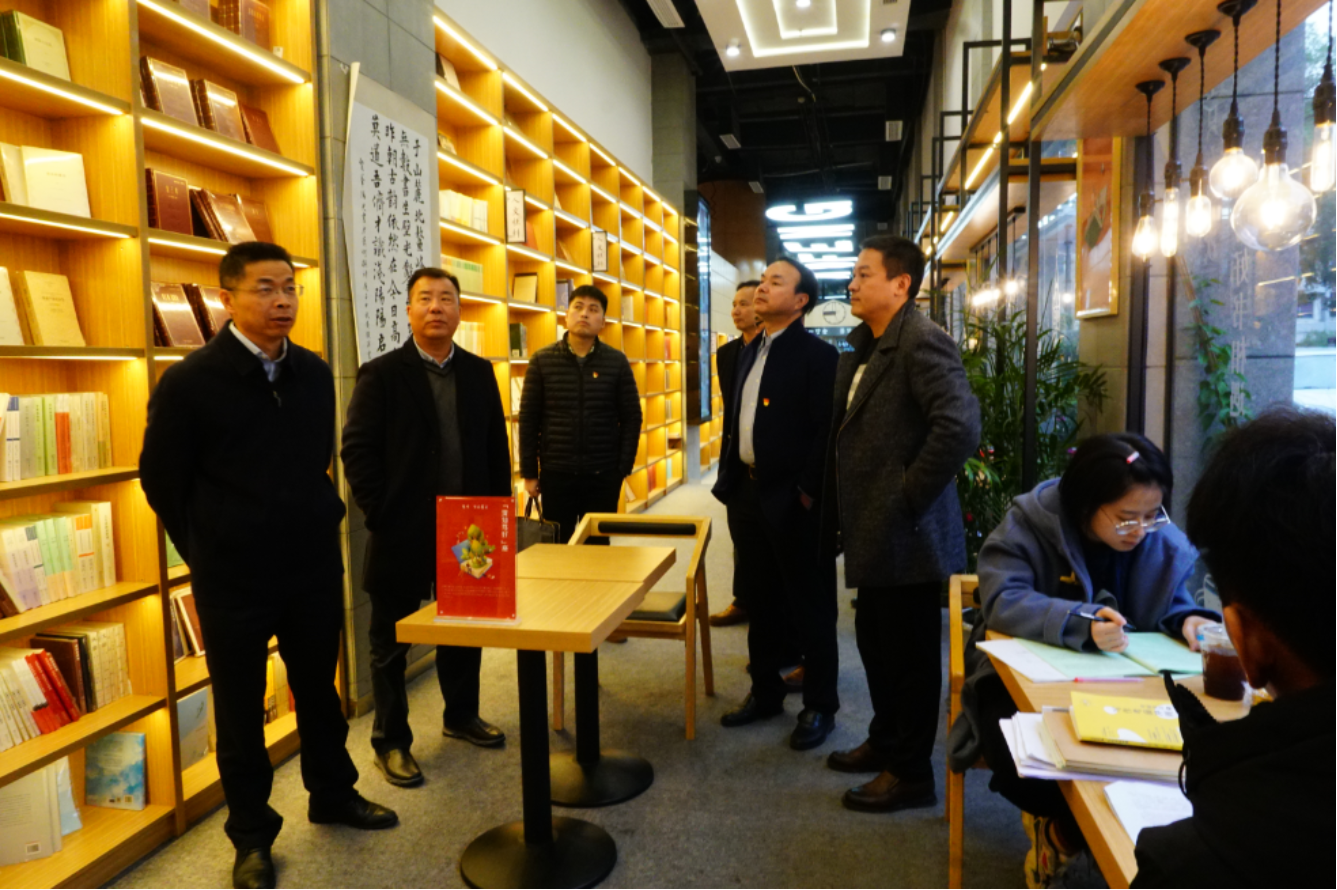 福建省委宣傳部副部長(zhǎng)肖貴新一行到福建新華發(fā)行集團(tuán)調(diào)研