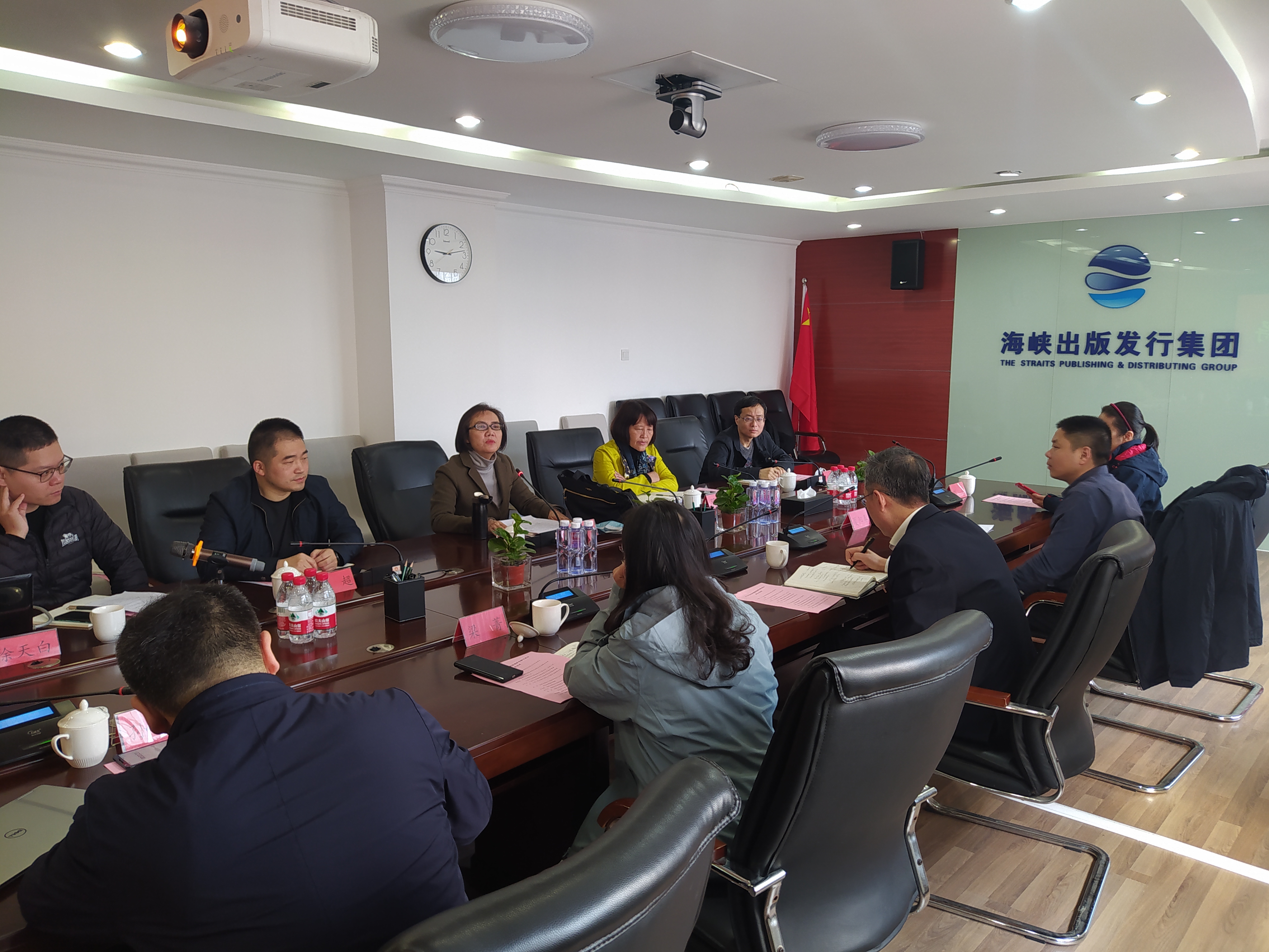 中文天地出版傳媒集團總編輯游道勤一行到訪集團