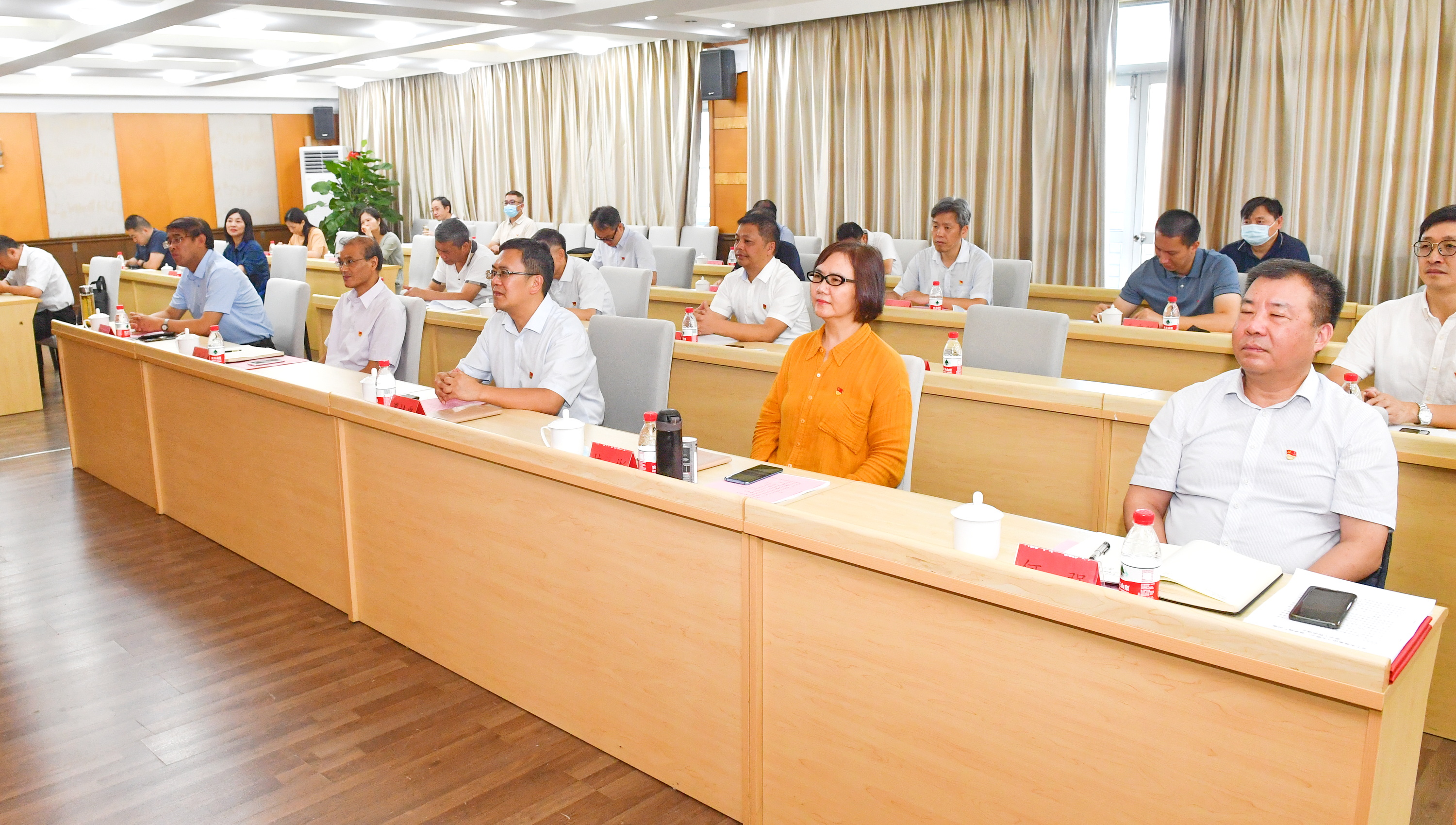 “七一勛章”獲得者林丹同志與海峽出版發行集團黨員干部交流座談