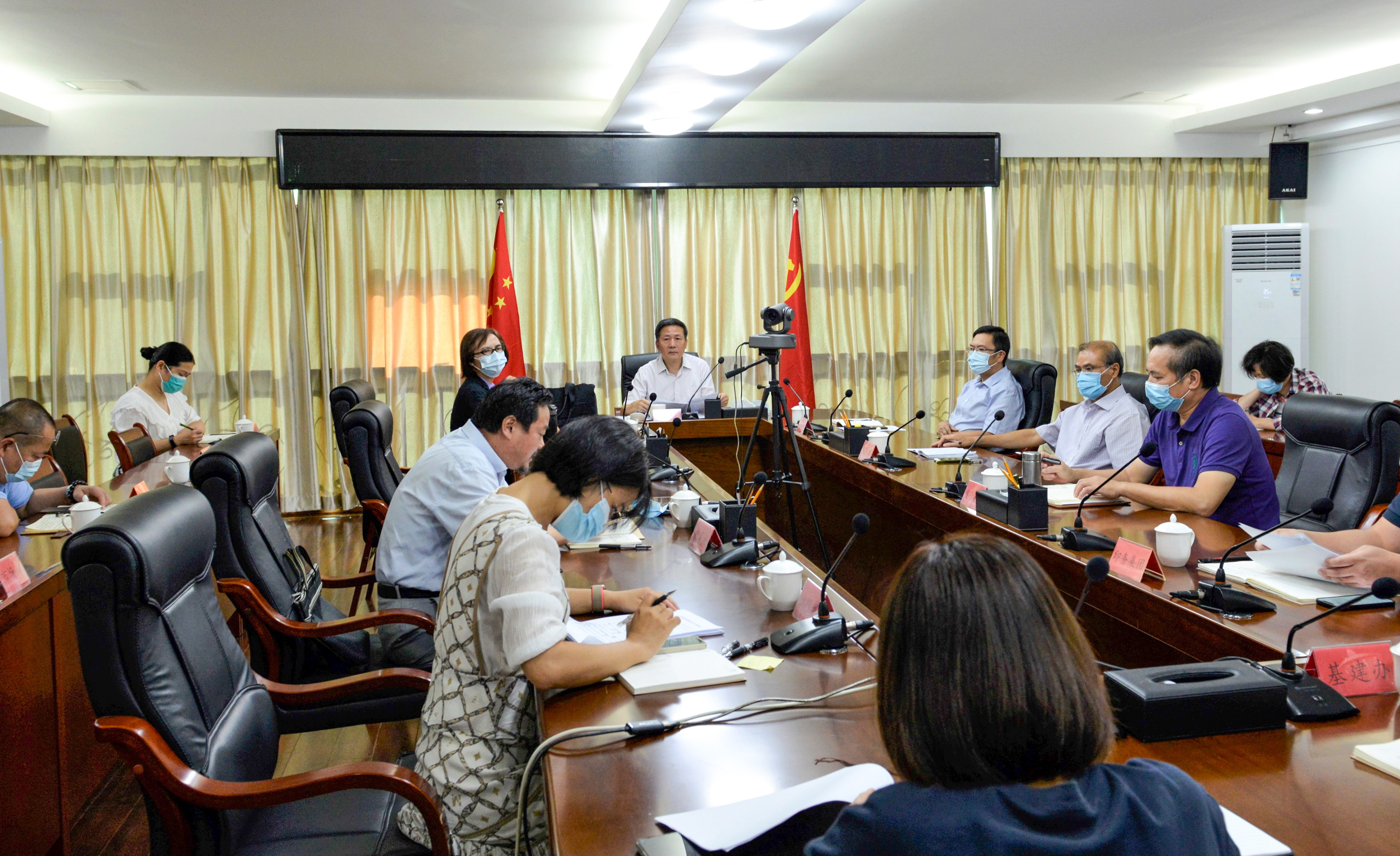 履職盡責勇戰“疫 服務文化勇擔當一一 海峽出版發行集團全力以赴做好疫情防控和出版發行工作